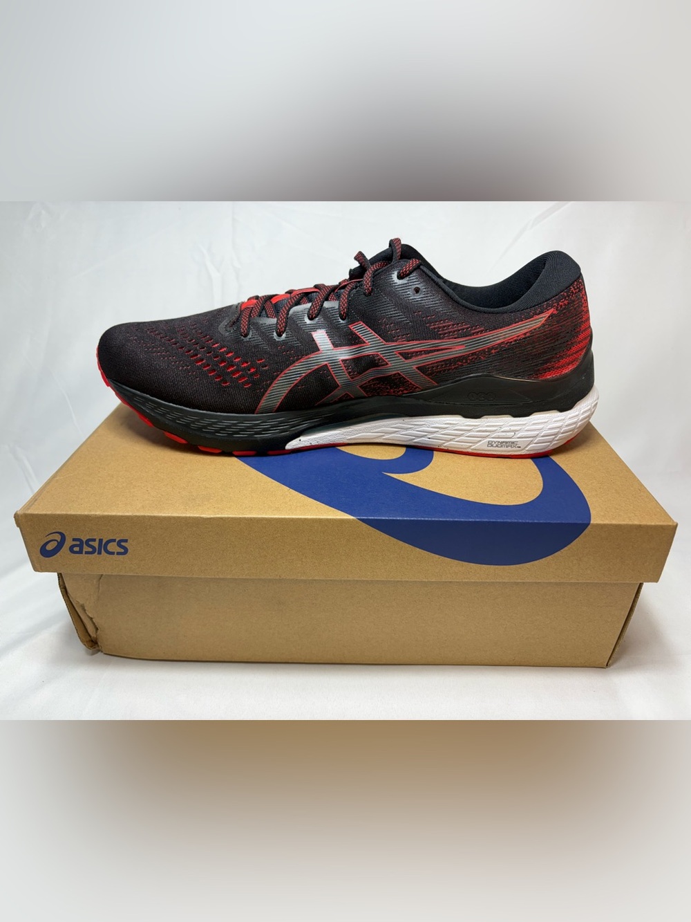 Asics Gel-Kayano 28